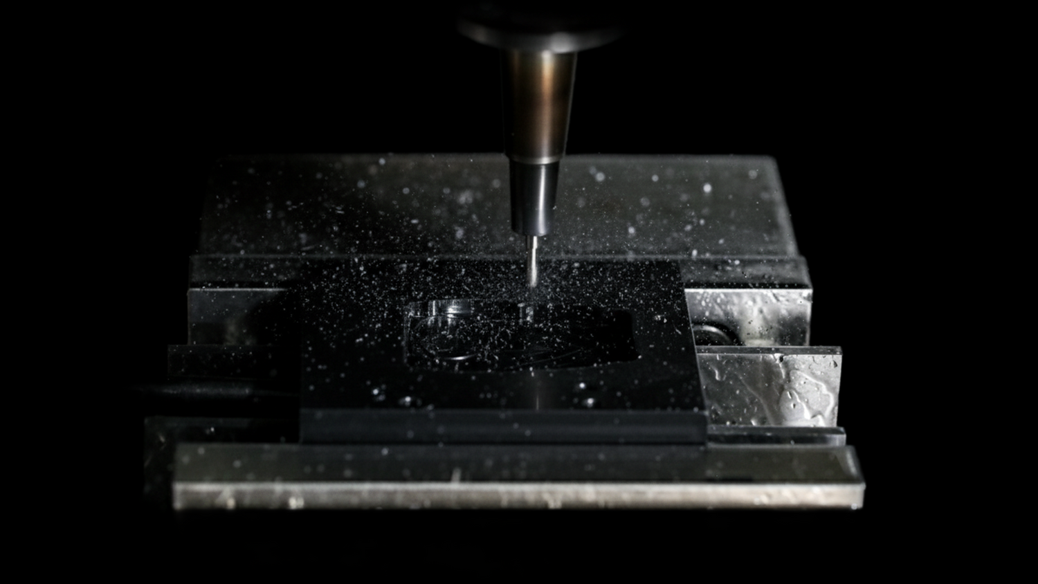 IGNIZI ASPIRAZI Lamborghini key cover being CNC machined